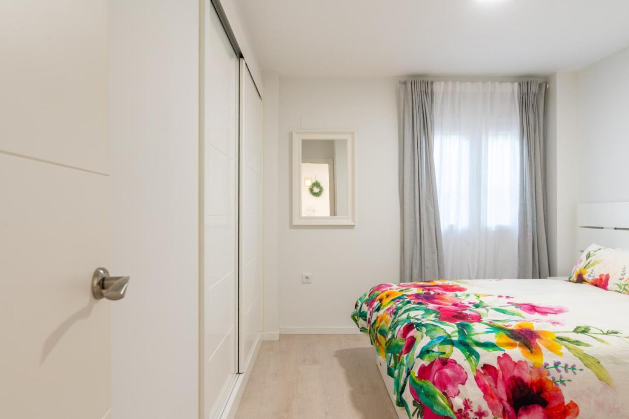 Whitey Aparment In Triana Apartment Sevilla Bagian luar foto