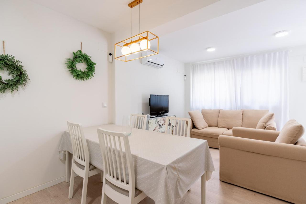 Whitey Aparment In Triana Apartment Sevilla Bagian luar foto